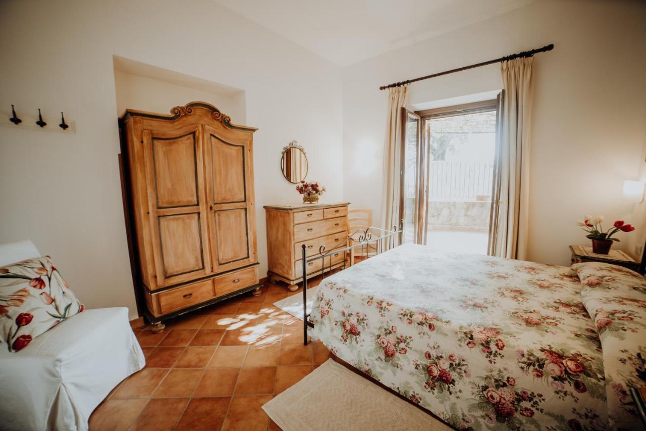 Residenza Golfo Degli Ulivi Aparthotel Caprioli