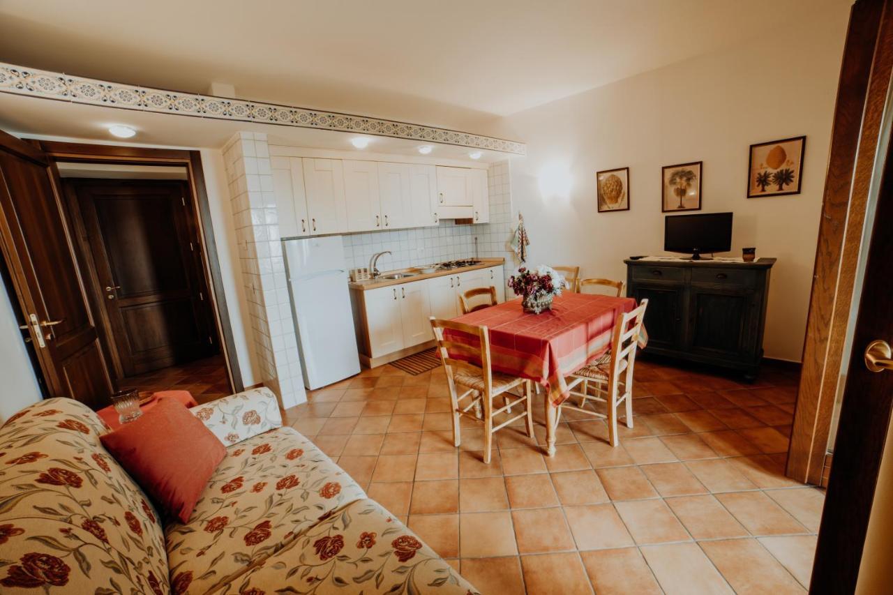 Residenza Golfo Degli Ulivi Aparthotel Caprioli