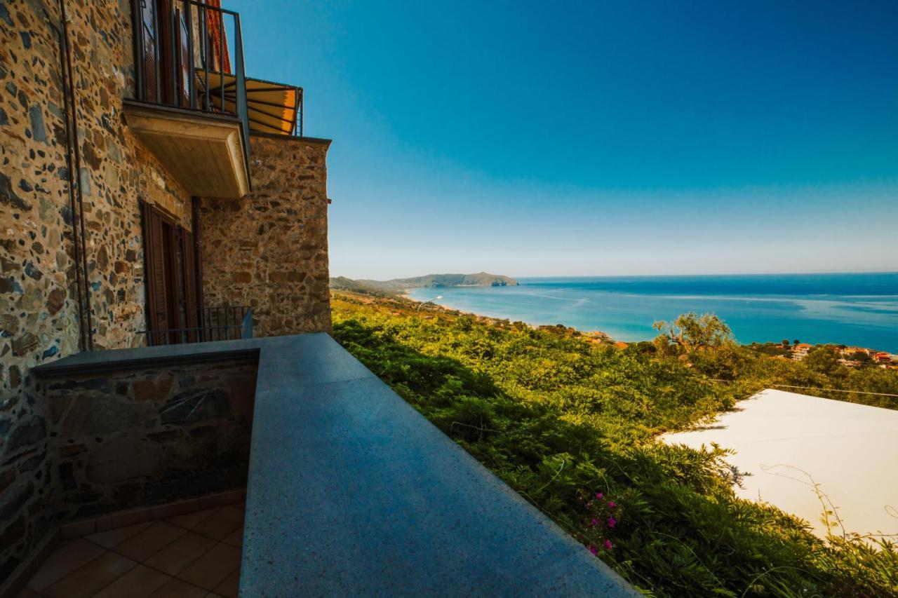 Aparthotel Residenza Golfo Degli Ulivi Caprioli